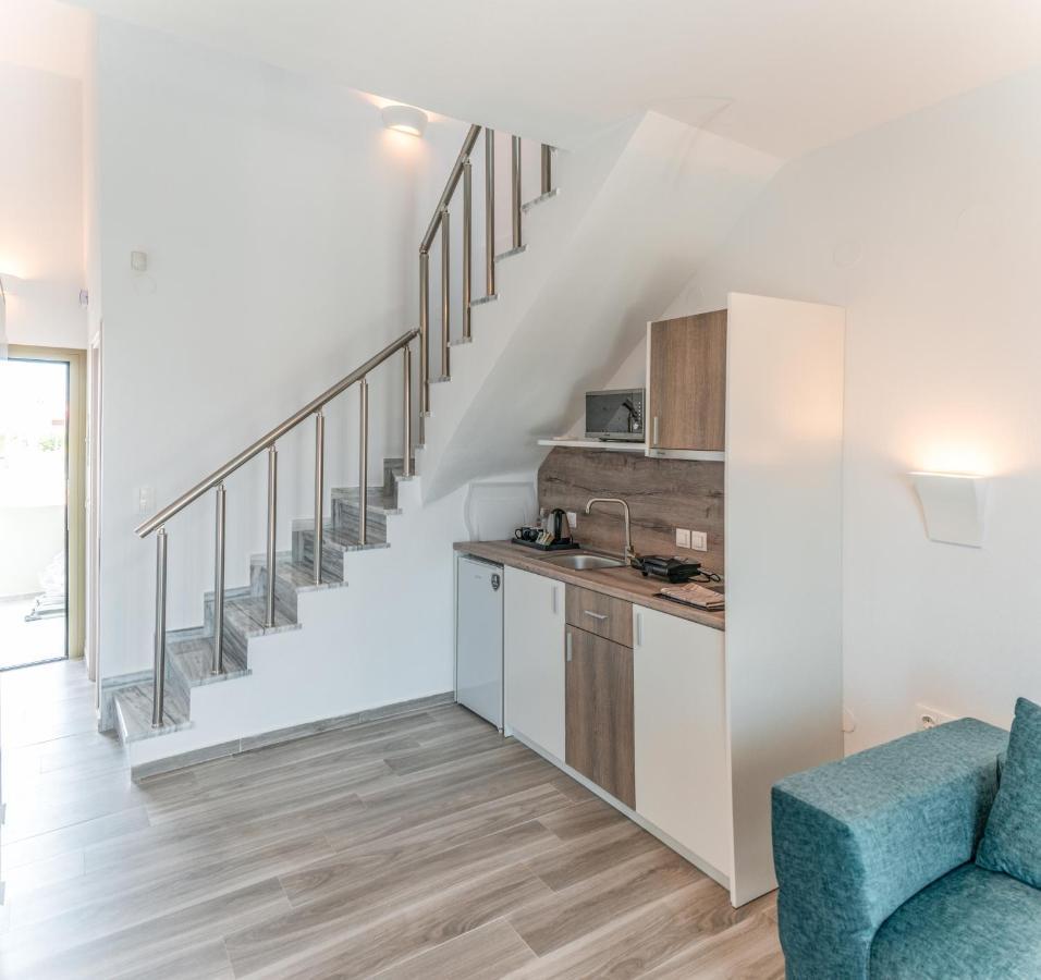 Oliva Suites Nikiti  Exteriér fotografie